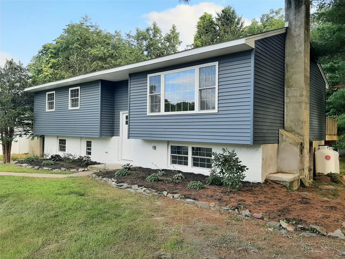 Photo of 8 Jonathan Drive