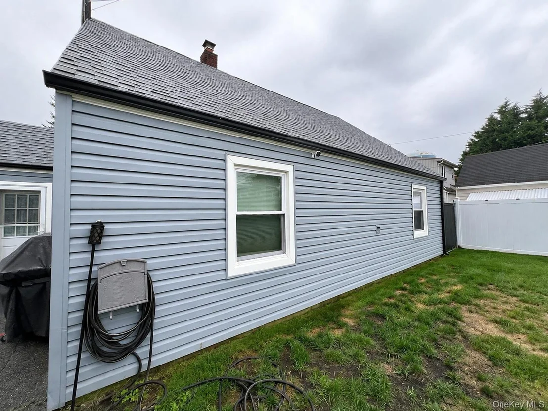Photo of 107 Azalea Road