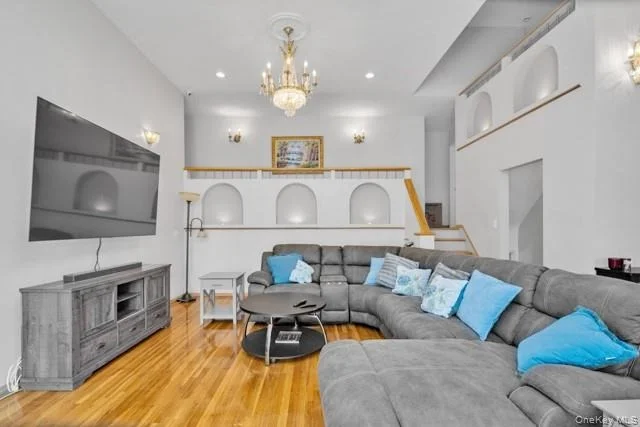 Photo of 1033 Rosedale Road