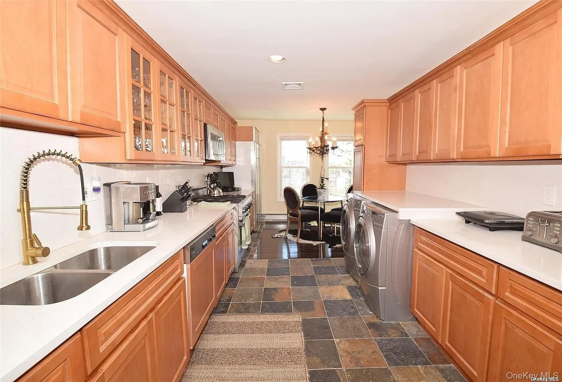 Photo of 3434 Colony Drive