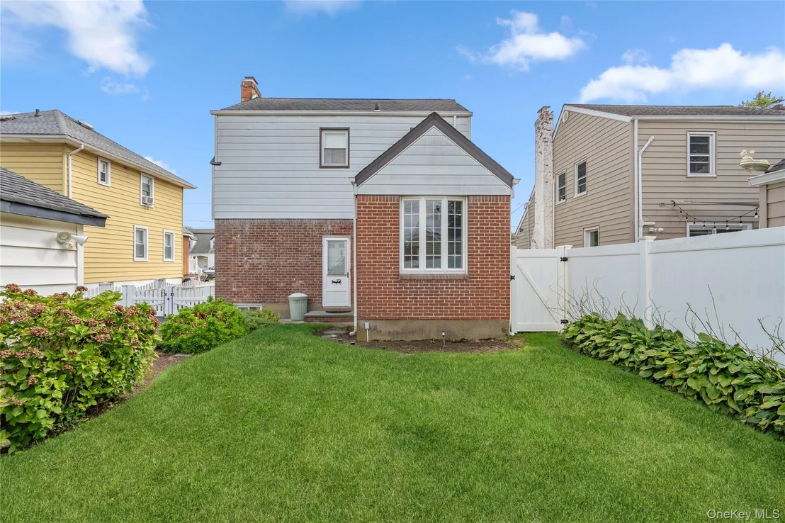 Photo of 136 Madison Street