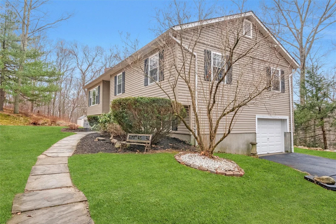 Photo of 19 Split Rock Road