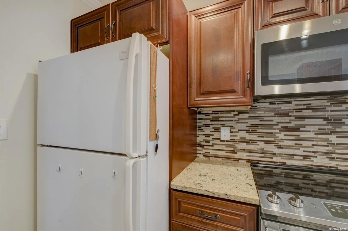 Photo of 974 Middle Bay Drive