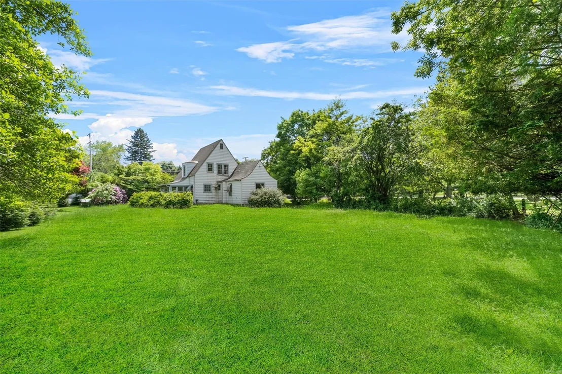 Photo of 61 Spackenkill Road