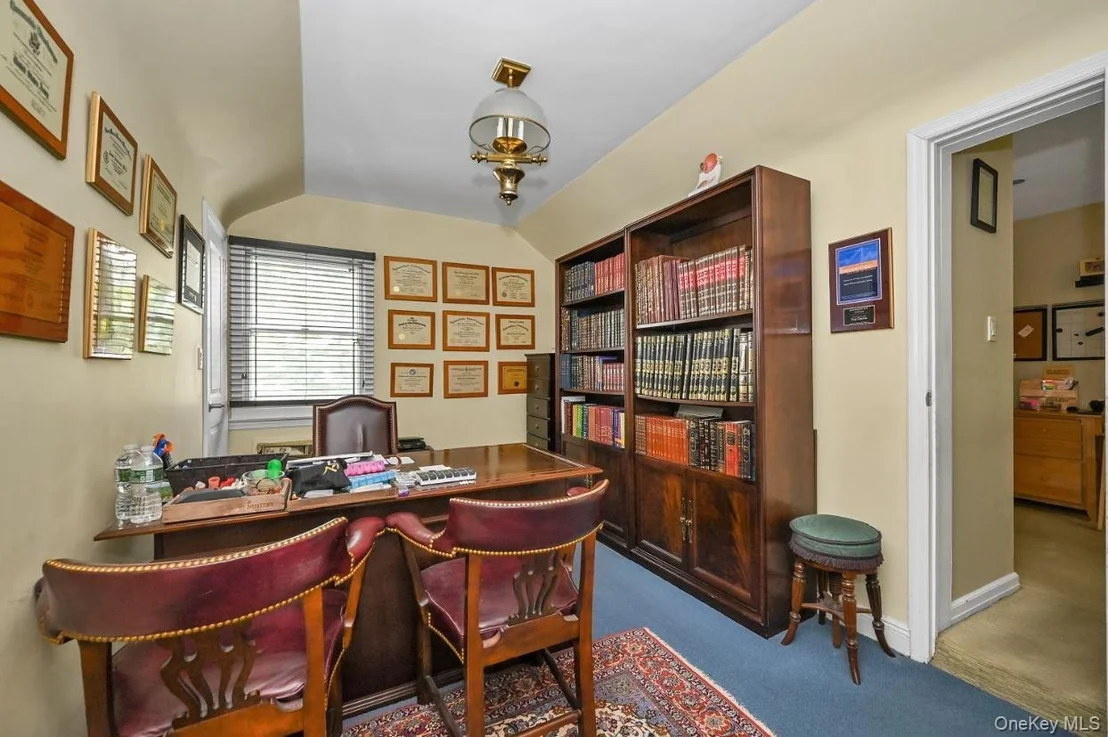 Photo of 138-15 Union Turnpike