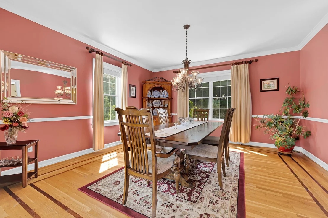 Photo of 10 Fieldstone Drive
