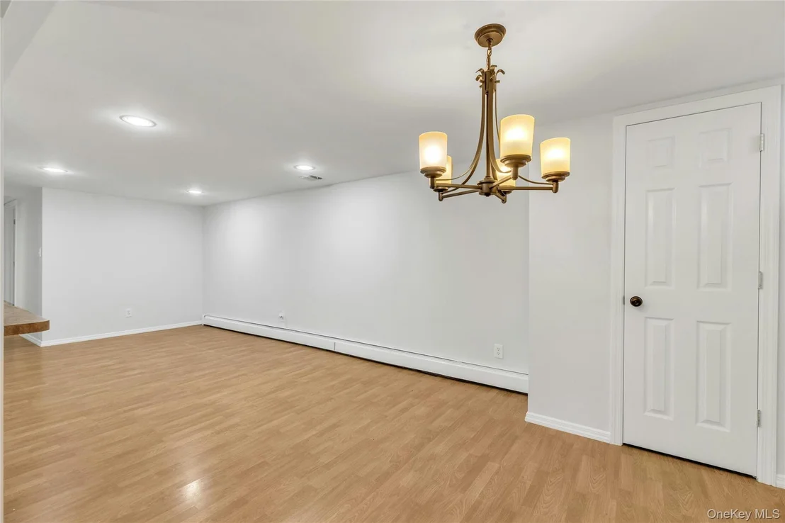 Photo of 183 Division Avenue