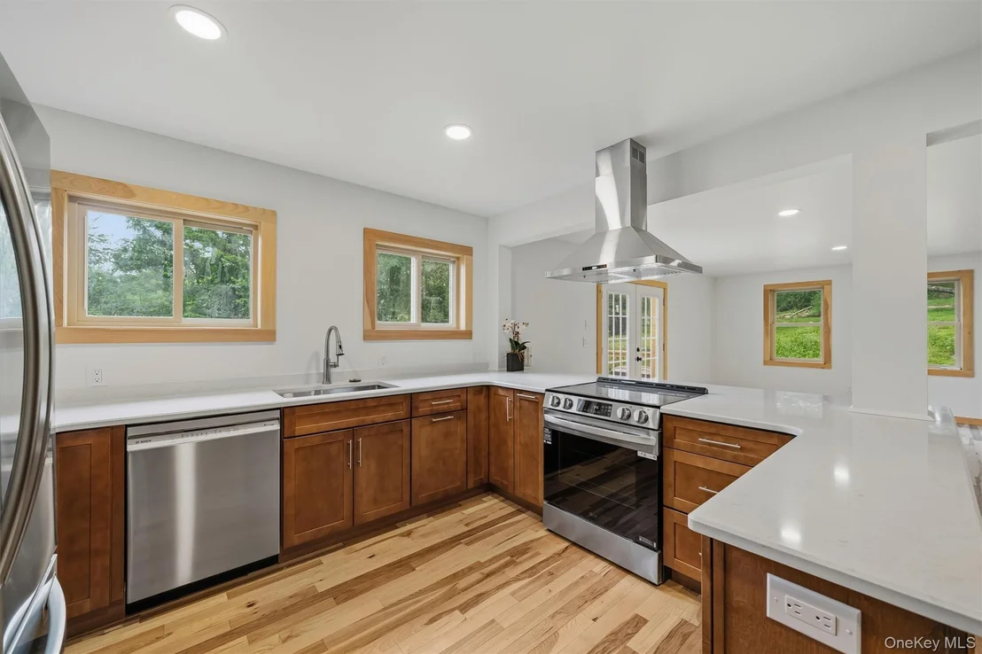 Photo of 71 Oak Street