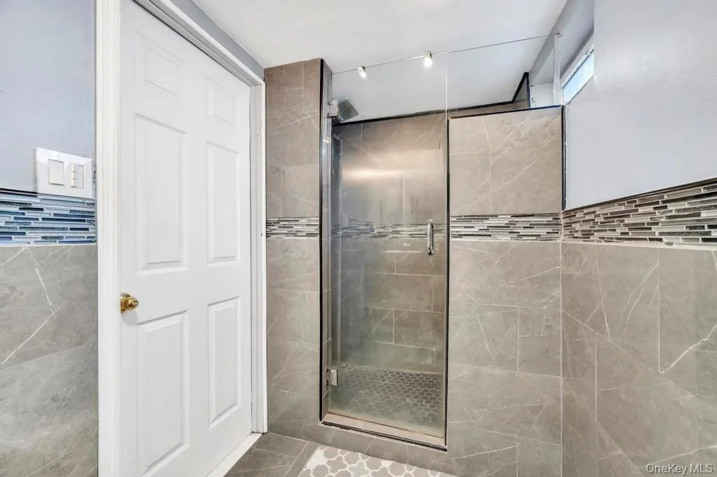 Photo of 488 Pershing Blvd