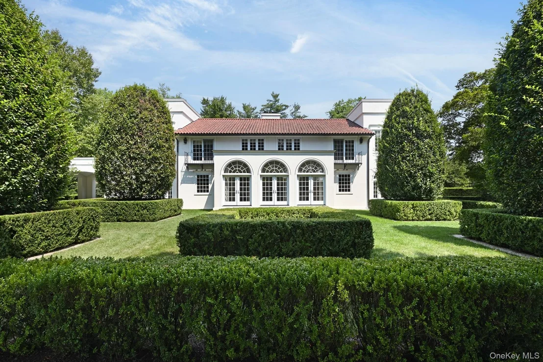 Photo of 73 Park Drive S