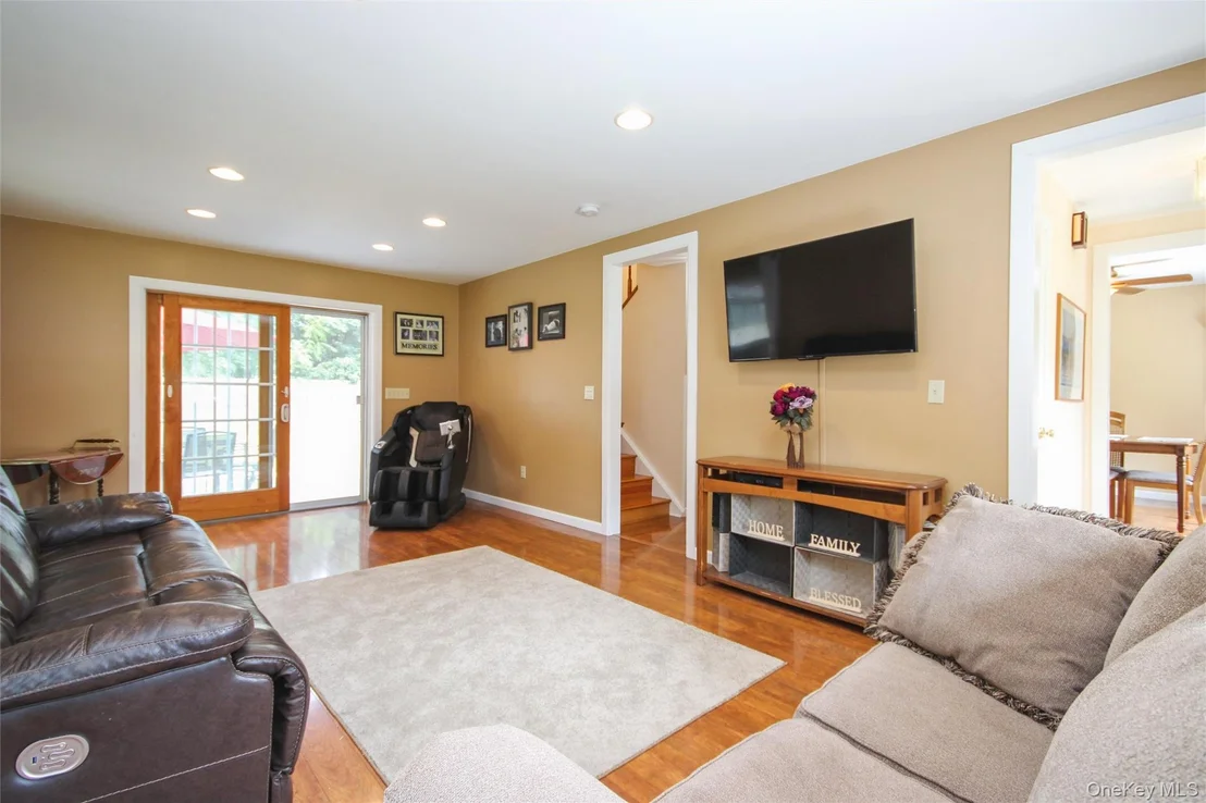 Photo of 183 Fulton Street