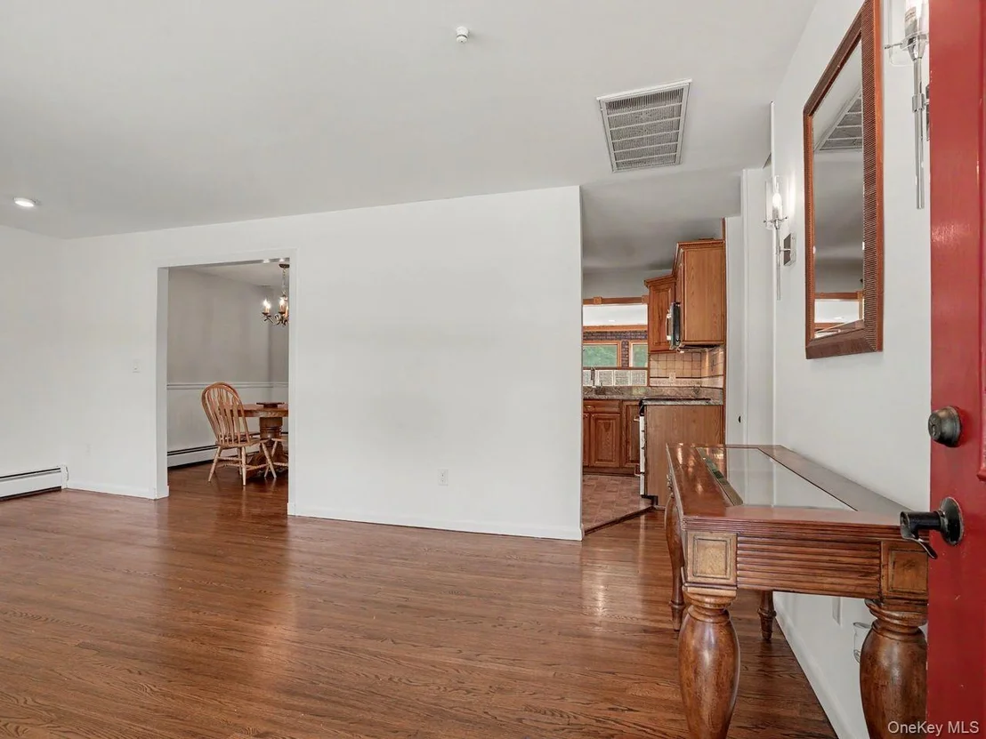Photo of 11 Leona Drive