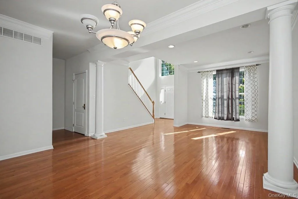 Photo of 427 Vassar Place
