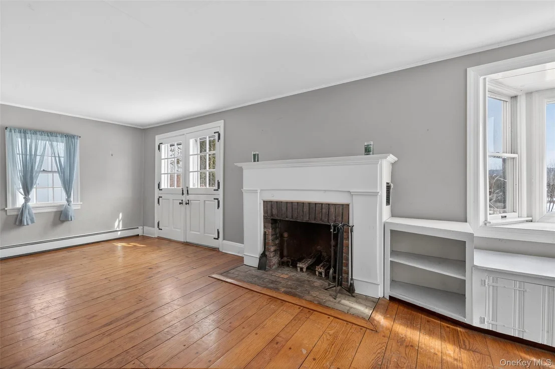 Photo of 74 Onderdonk Road