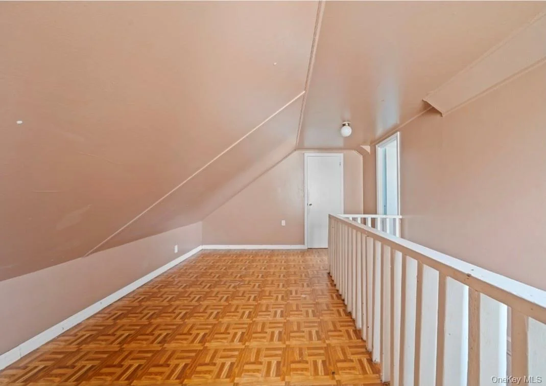 Photo of 225 Windsor Parkway