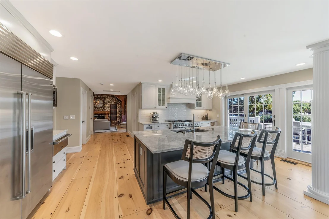 Photo of 300 Maple Street