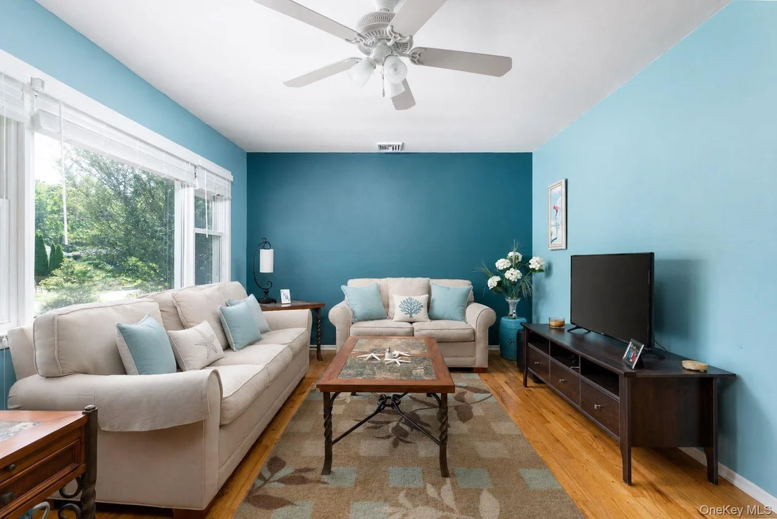 Photo of 23 Staller Boulevard