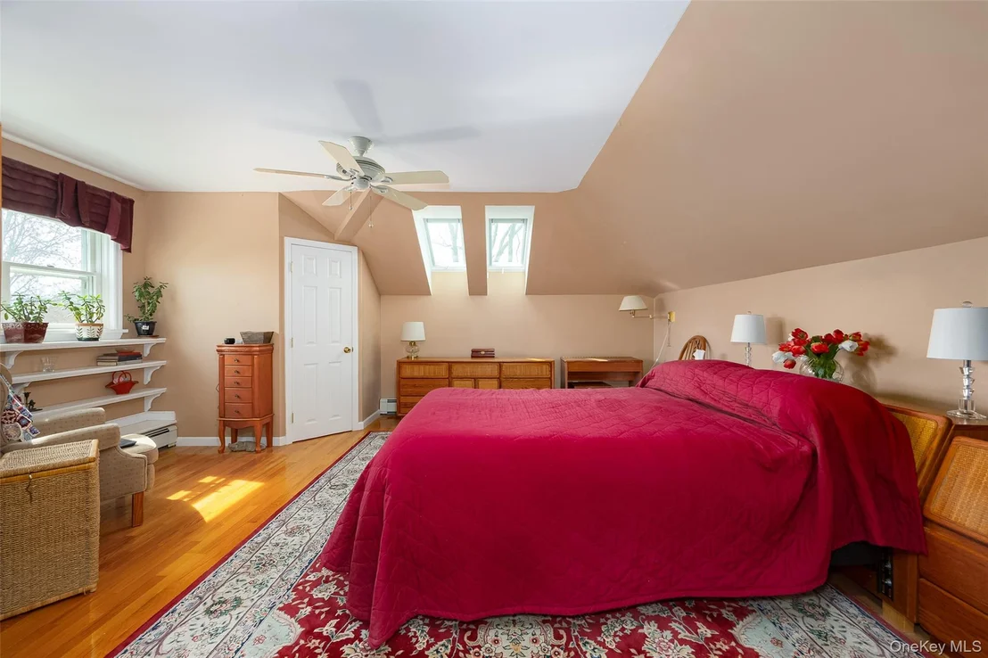 Photo of 102 Beaver Road