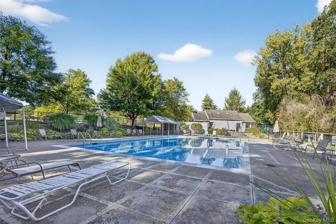 Photo of 14 Glen Eagles Drive