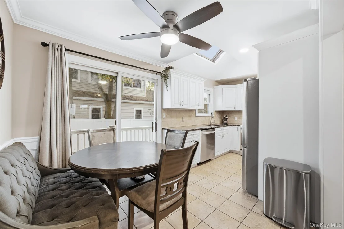 Photo of 32 Beachwood Drive