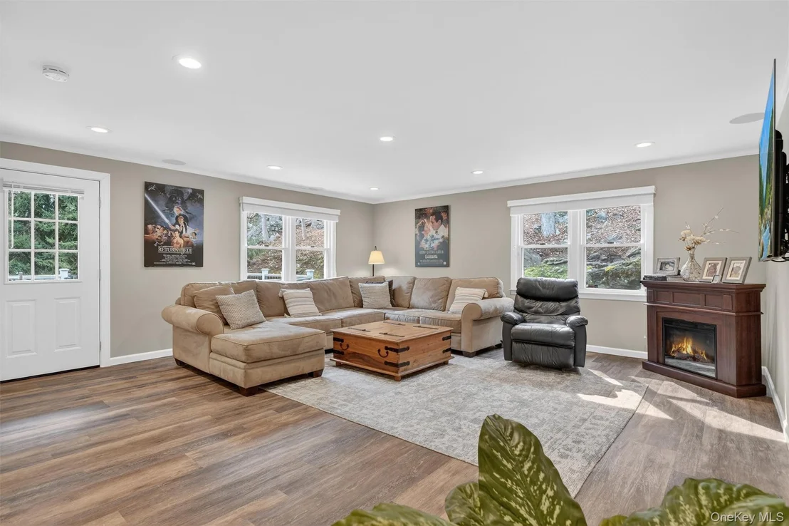 Photo of 18 Clovebrook Road