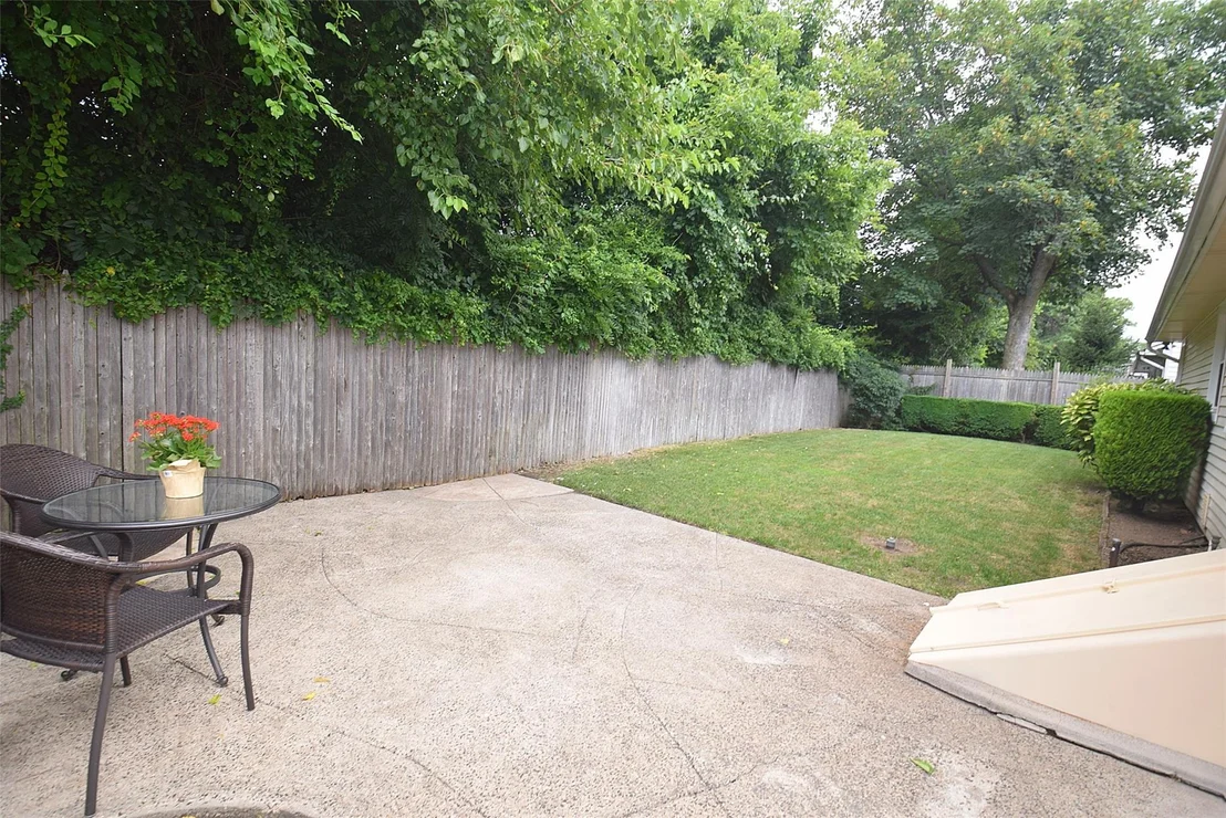 Photo of 218 Gibson Boulevard