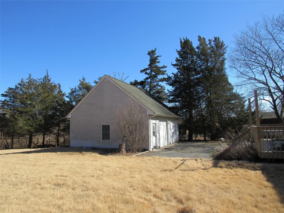 Photo of 166 Manor Lane