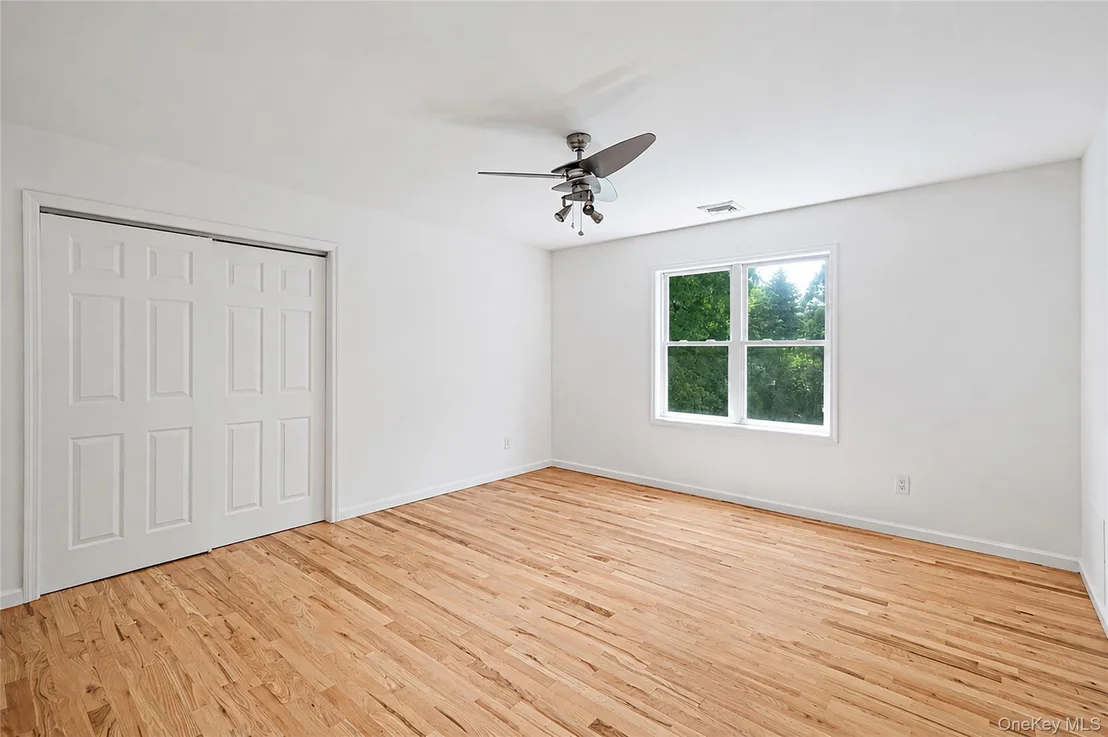 Photo of 17 Esplanade Drive