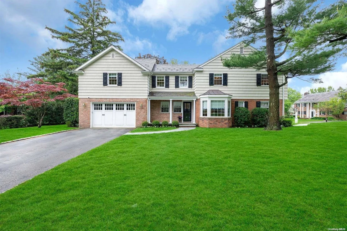 Photo of 325 Trumbull Road