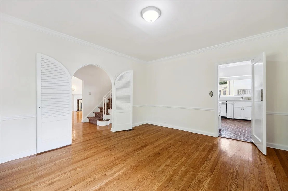 Photo of 119 Knickerbocker Road