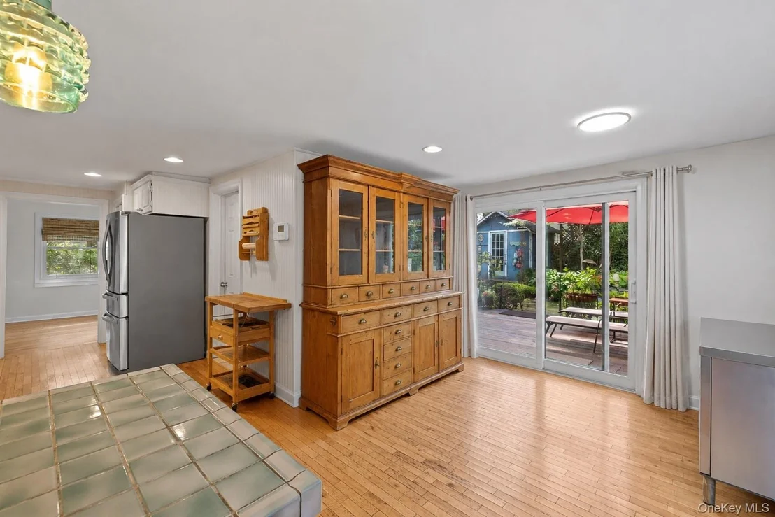 Photo of 18 Walnut Avenue