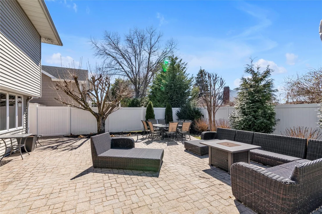 Photo of 2884 Joyce Lane