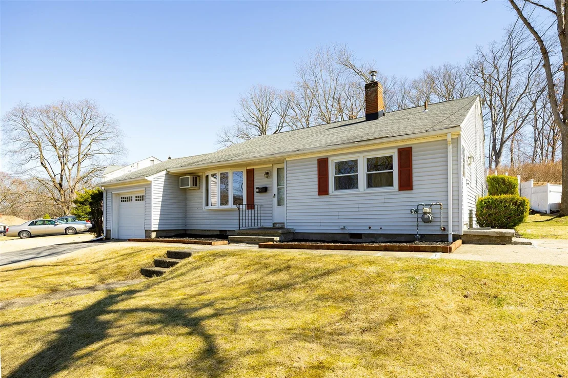 Photo of 32 Liss Road