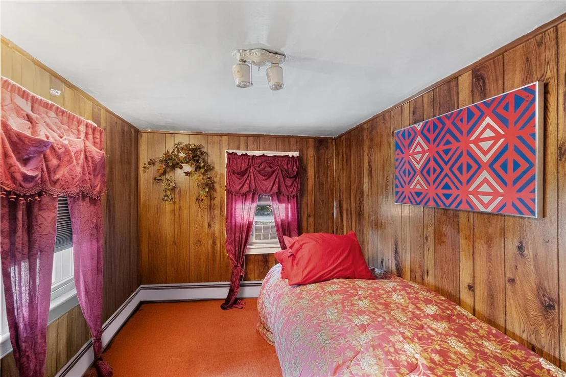 Photo of 10 Linden Avenue