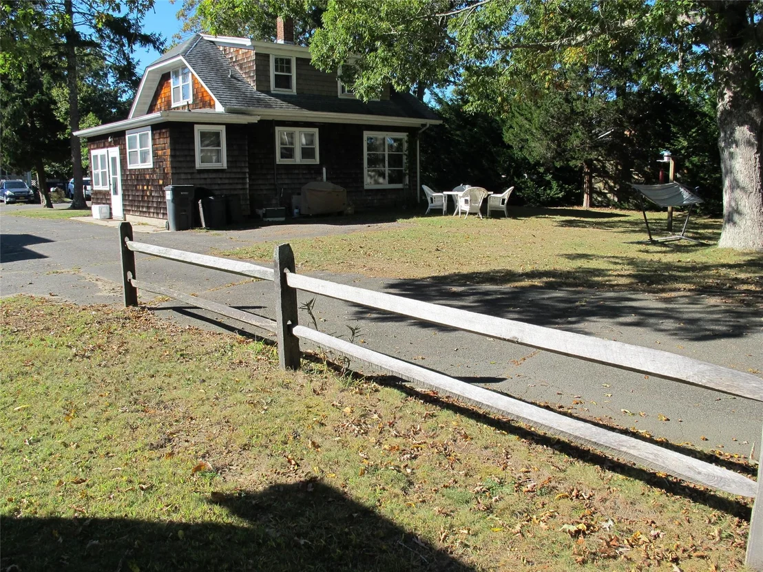 Photo of 16 Redfield Lane