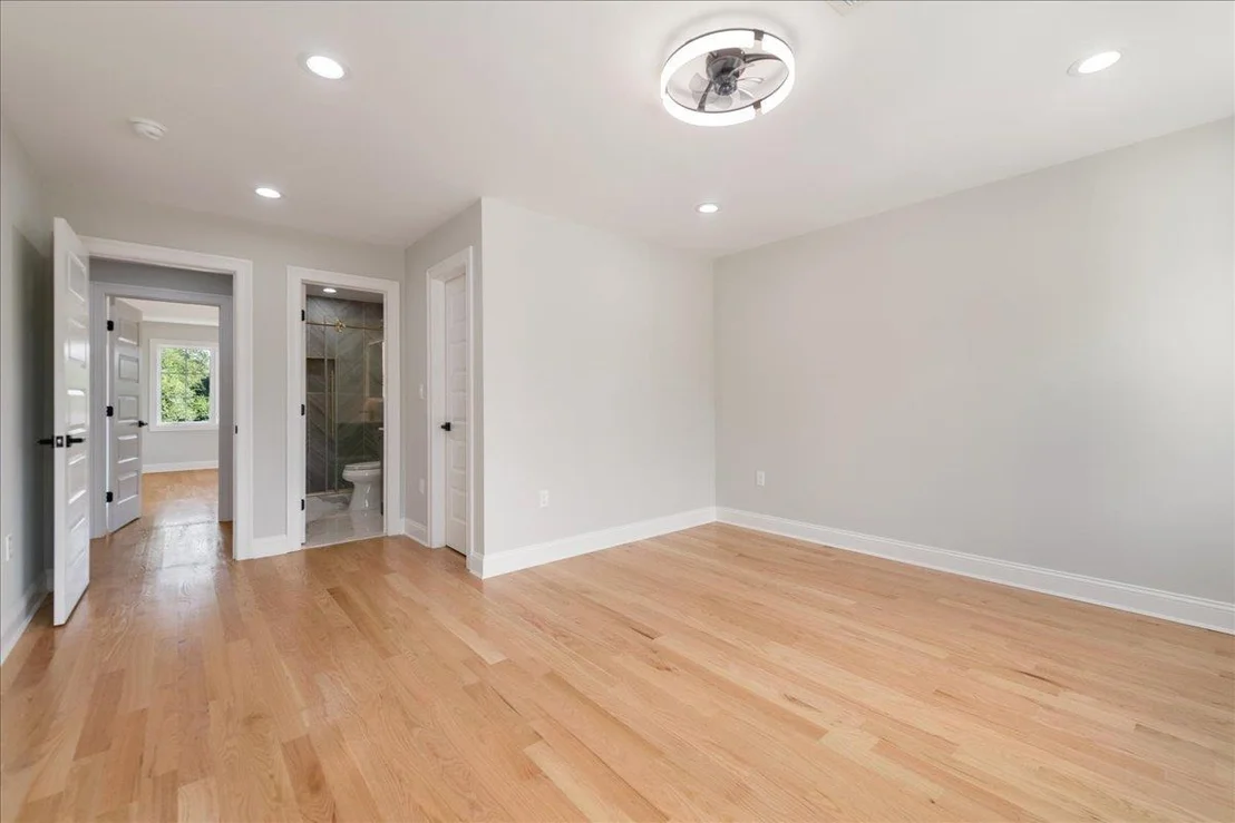 Photo of 1489 Howell Road