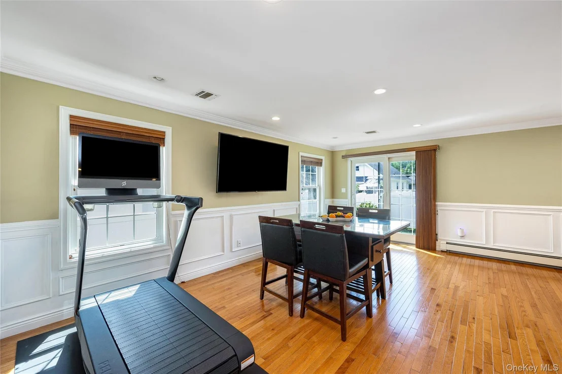 Photo of 2758 Harvard Place
