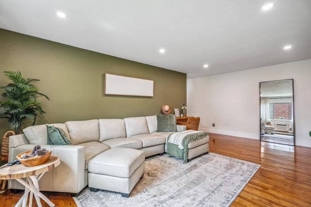Photo of Unit 10A at 2449 Union Boulevard