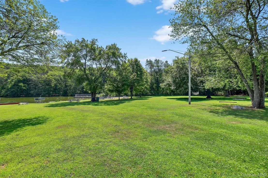 Photo of 85 Lakeside Road