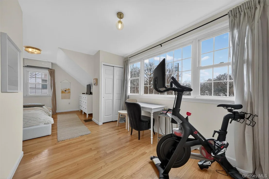 Photo of 114 Chestnut Drive