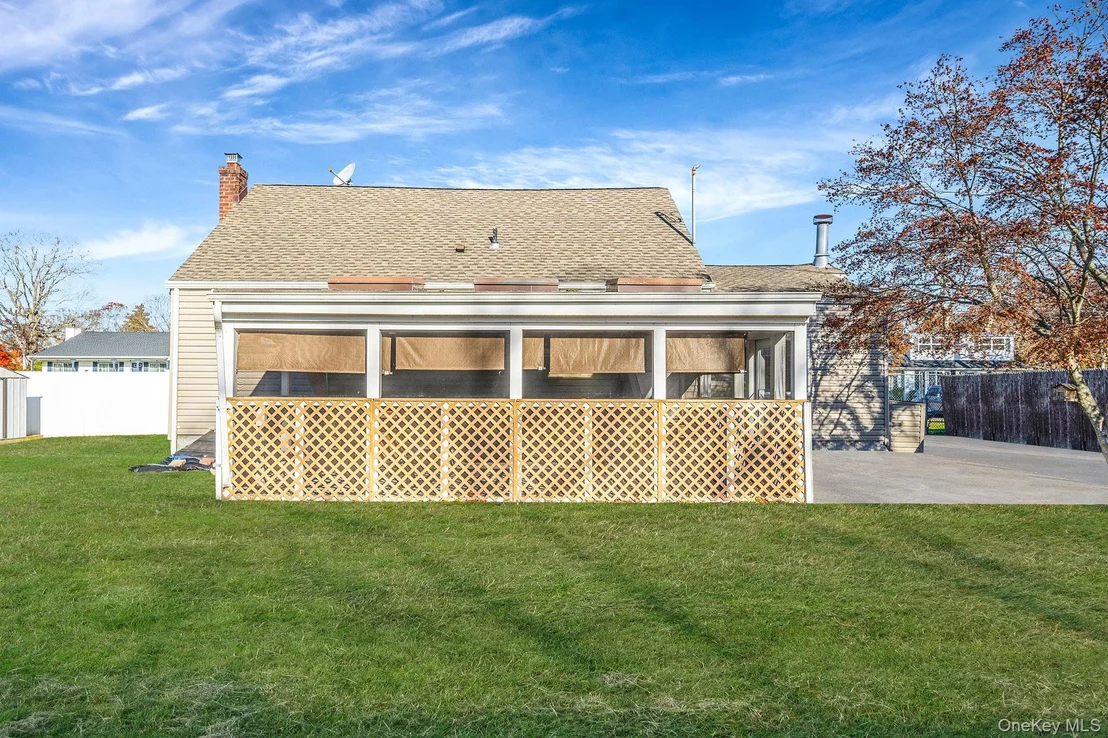 Photo of 32 Rockledge Drive