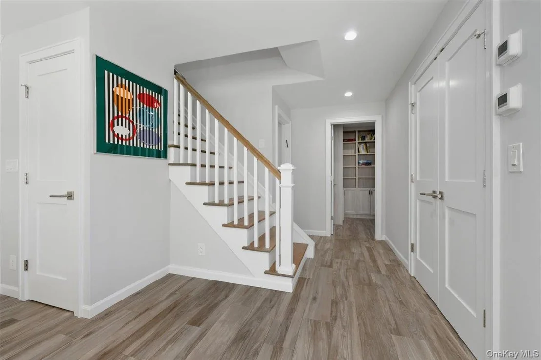 Photo of 1697 Bay Boulevard