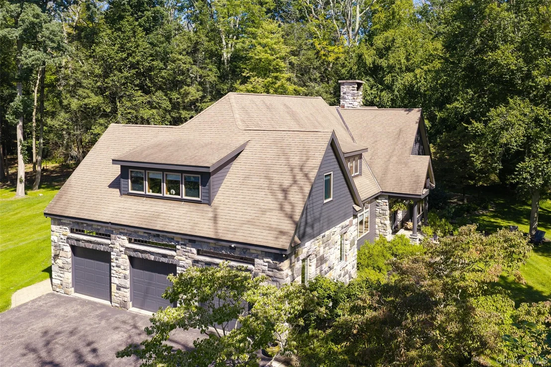 Photo of 13 Apple Summit Lane