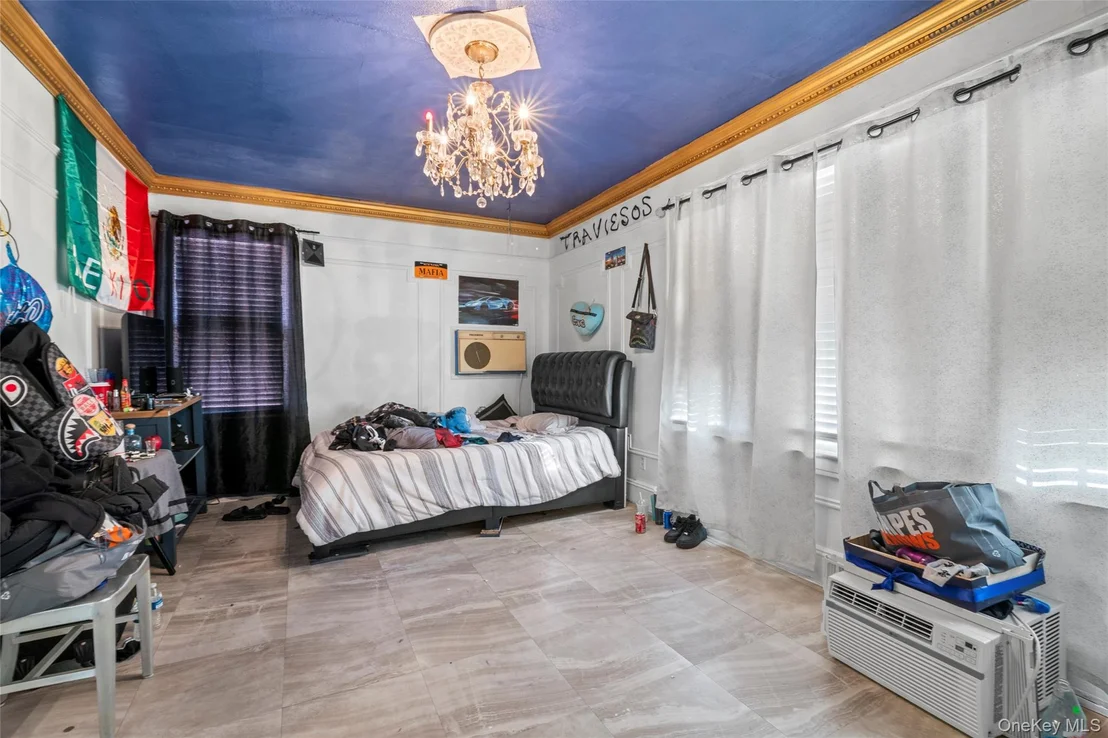Photo of 871 Linden Boulevard