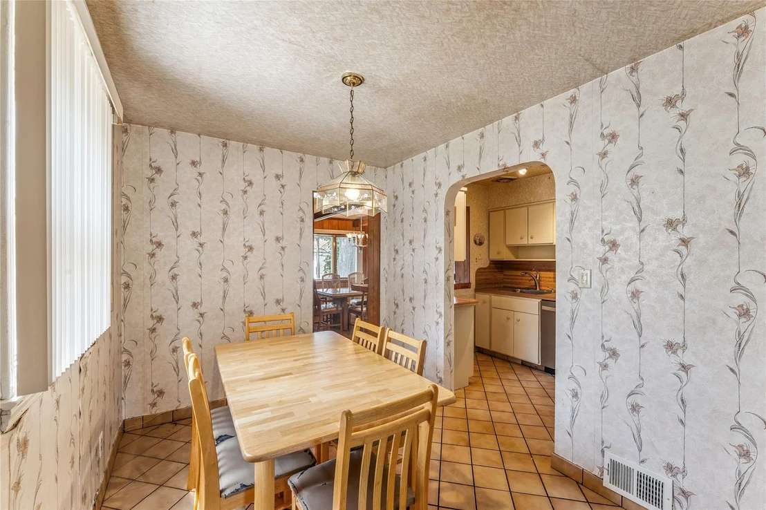 Photo of 248 Cushing Avenue