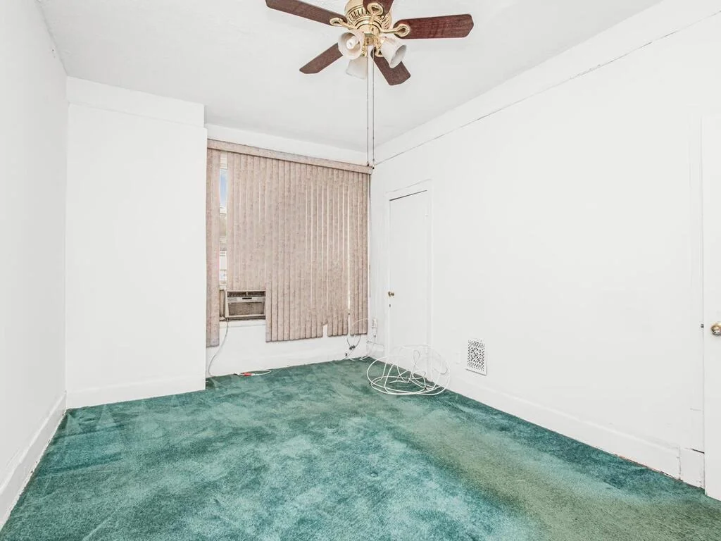 Photo of 4449 Park Avenue