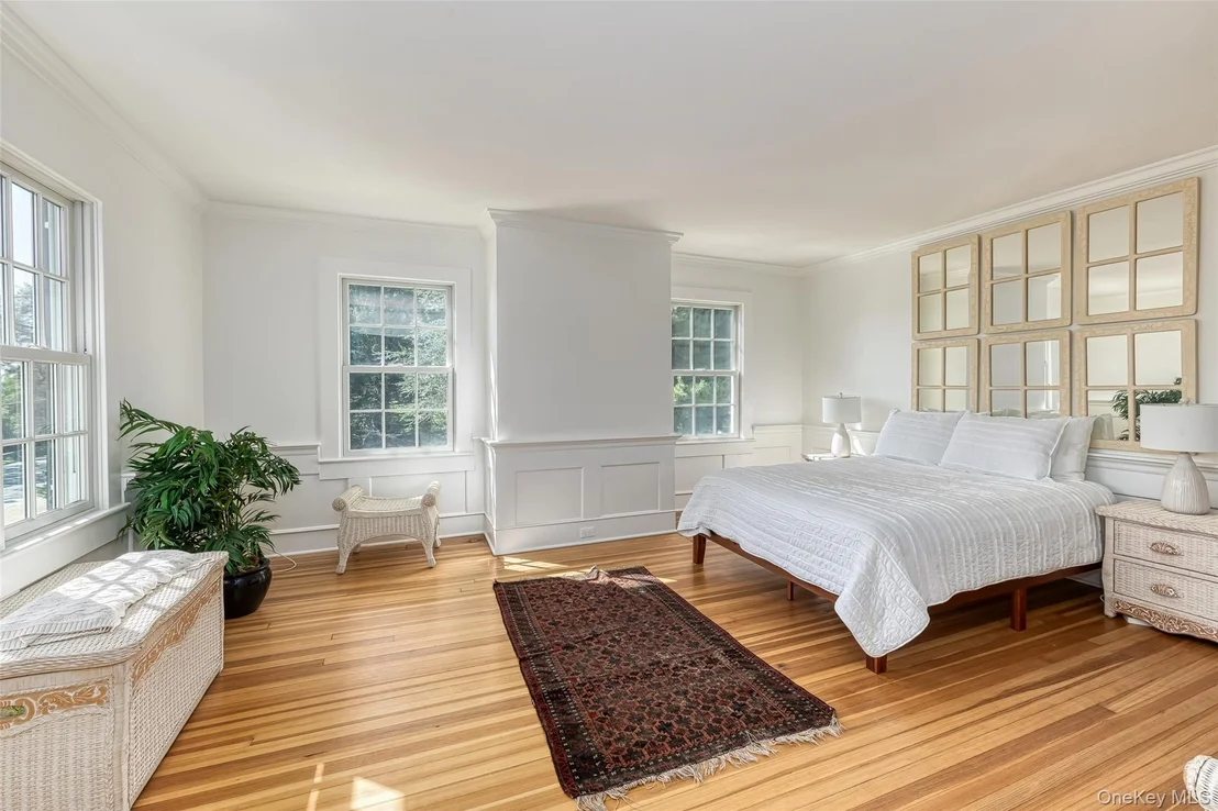 Photo of 15 Lloyd Harbor Road