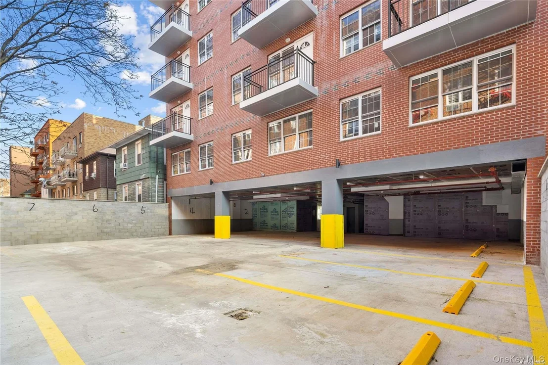 Photo of Unit 5E at 141-15 Cherry Avenue