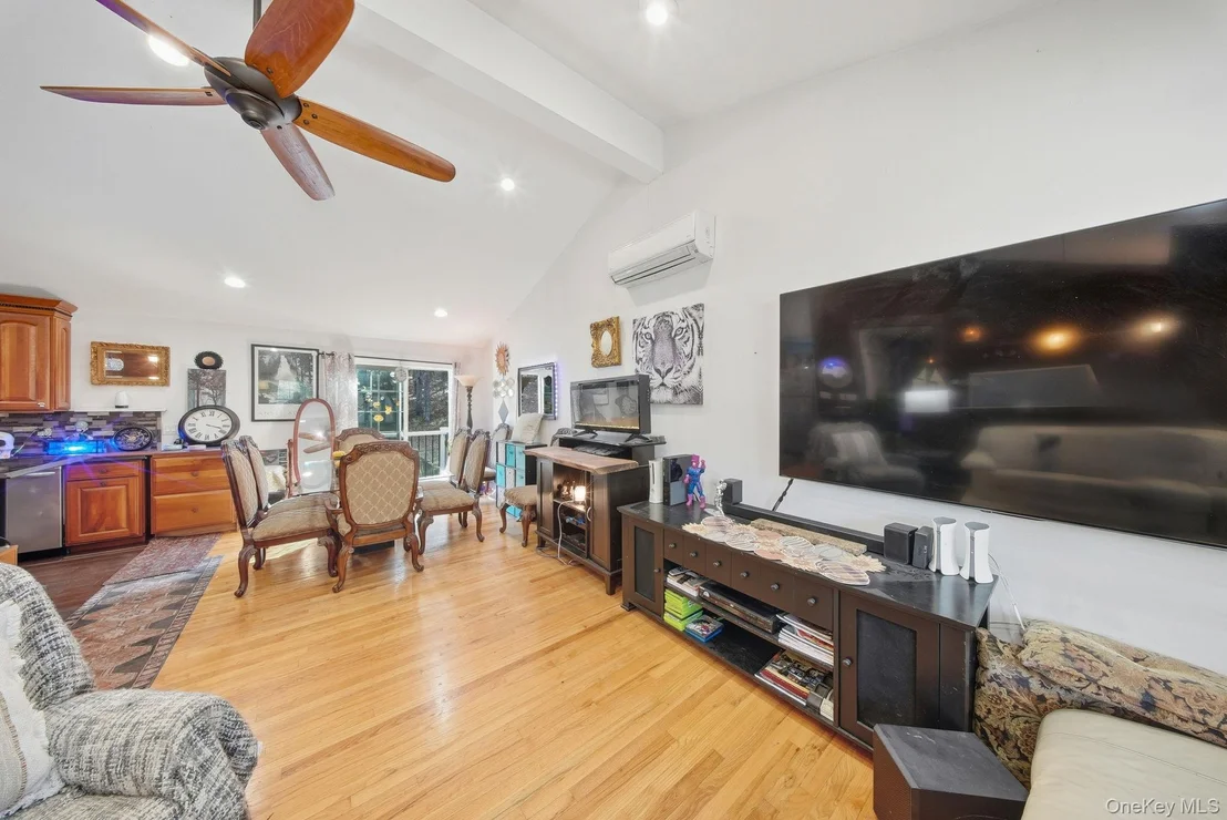 Photo of 7 Dussenbury Drive
