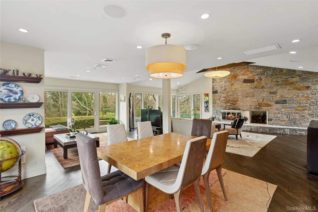 Photo of 230 Richards Lane